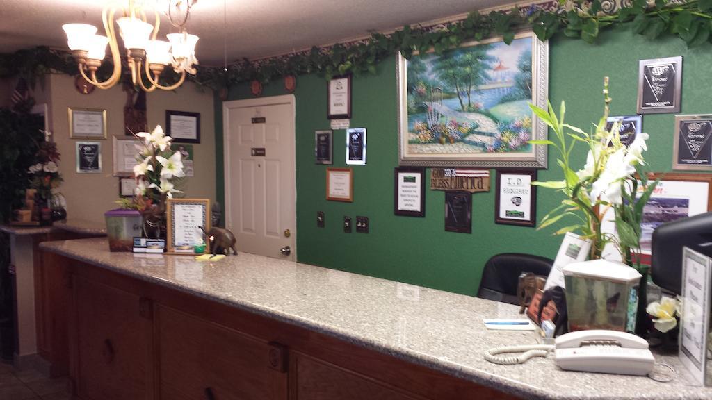 Green Country Inn Henryetta エクステリア 写真