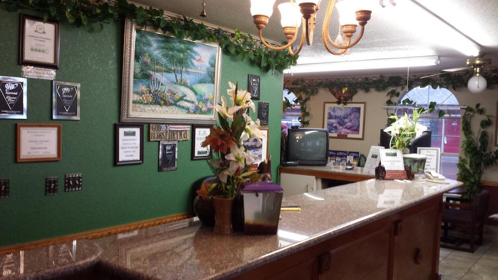 Green Country Inn Henryetta エクステリア 写真