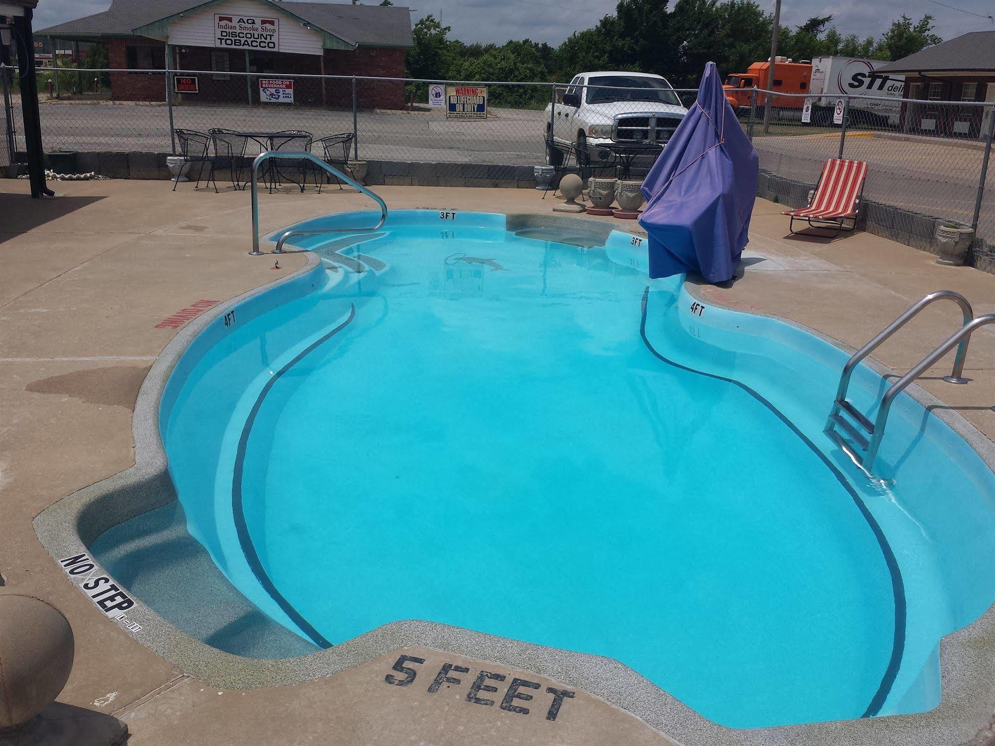 Green Country Inn Henryetta エクステリア 写真