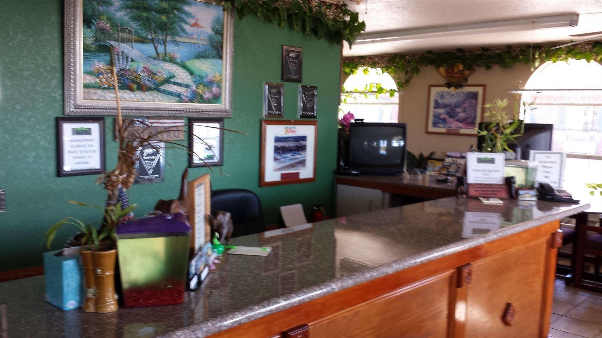 Green Country Inn Henryetta エクステリア 写真